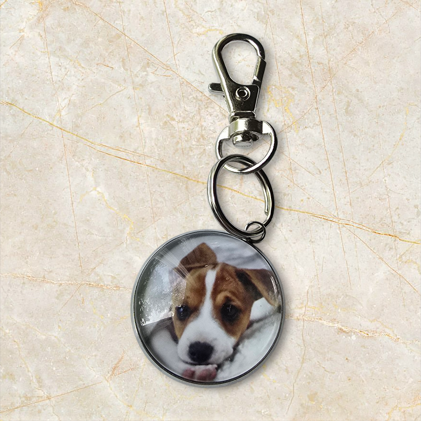 Kustomoitu avaimenperä omalla kuvalla