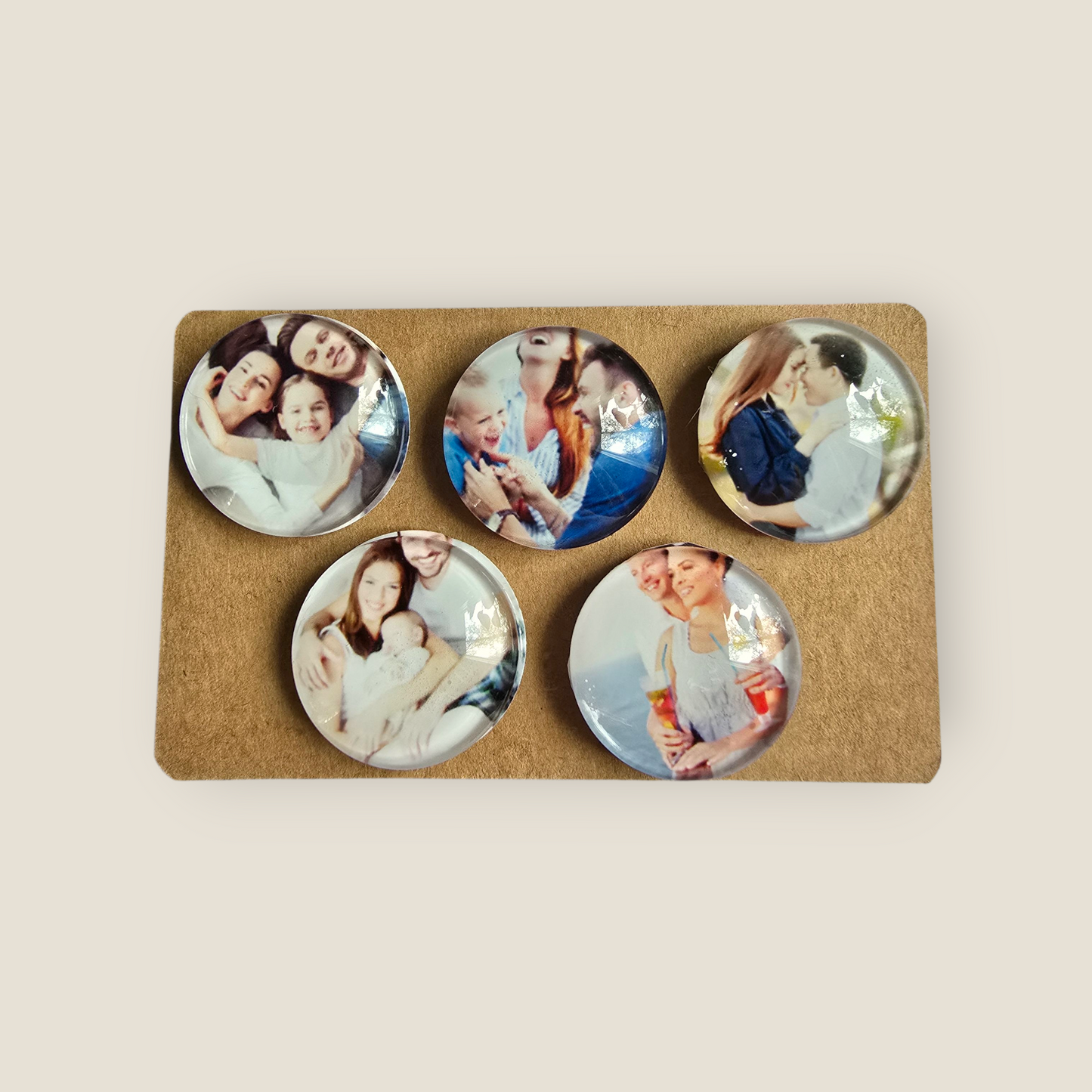5 kpl kustomoituja lasimagneetteja omalla kuvalla